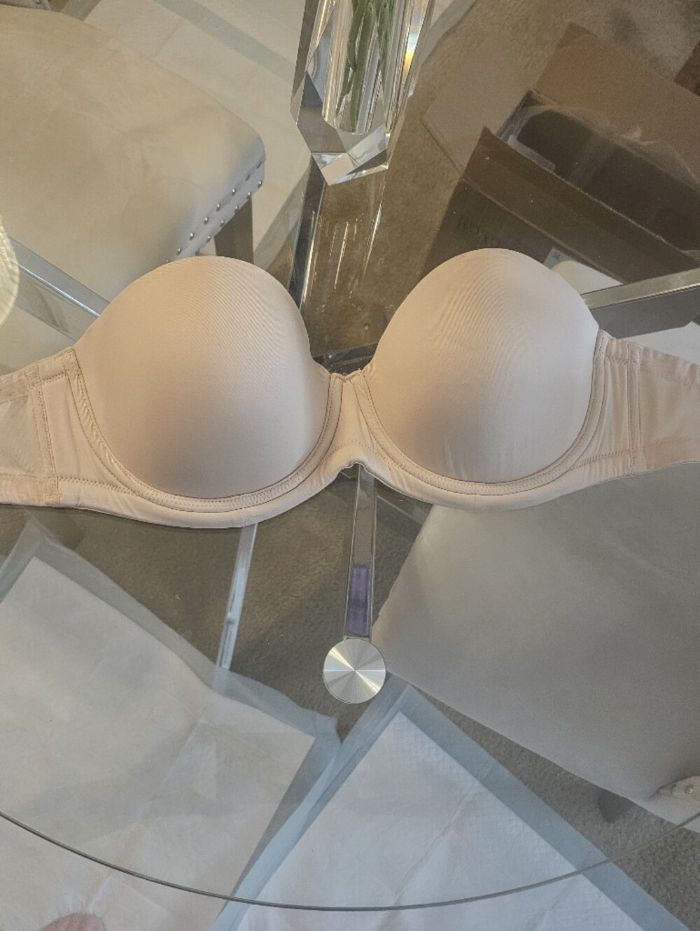 Wacoal Strapless Seamless Bra in Light Nude